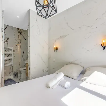 Design Avenue Montaigne Parigi